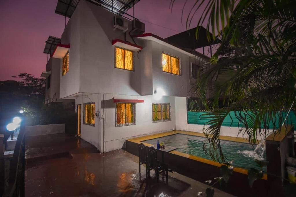 Ll Empyrean Stay Ll 2Bhk Ll Valentina Villa Ll Лонавала Экстерьер фото